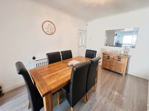 Dining Room- click for photo gallery